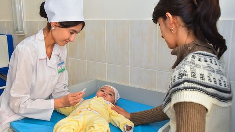 O‘zbekistonda maktab va poliklinikalarda buxgalteriya tugatiladi 