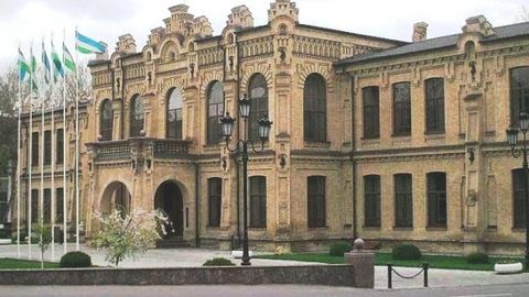 Tashqi savdo vazirligining binosi Madaniyat vazirligiga beriladi