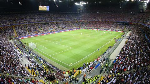 “San-Siro”ga futbol qaytdi. “Milan”ning mavsumdagi ilk o‘yiniga 65 ming muxlis tashrif buyurdi
