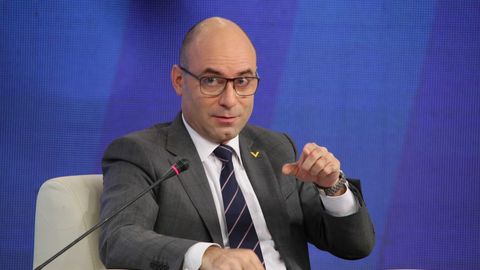 Ўзбекистонлик мобил алоқа абоненти бир ойда ўртача 400 мегабайт интернет «истеъмол қилади», қирғизистонлик эса — бундан тўрт баробар кўп! (видео)