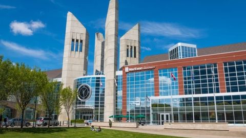 Kanadadagi universitet ta’minotchi kompaniya nomidan xat yo‘llagan firibgarlarga salkam 10 mln dollar o‘tkazib berdi