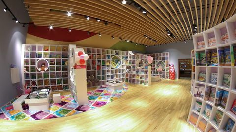 «Китоб олами»да «Менинг Тож-Маҳалим» бадиий-публицистик асари тақдимоти бўлиб ўтди