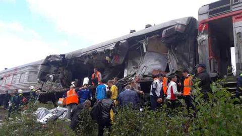 Xanti-Mansi avtonom okrugida yo‘lovchi poyezdi temir yo‘l kesishmasida yuk mashinasi bilan to‘qnashdi