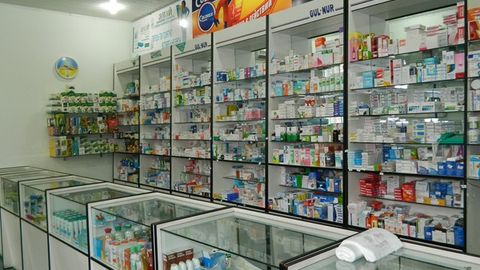 Qashqadaryolik fuqaro 23 yil avval “Qashqadaryo dori-darmon” xususiylashtirilishi davomida qonun buzilganini da’vo qildi