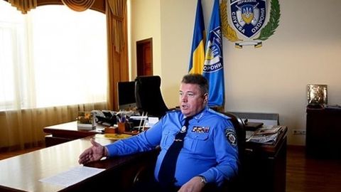 Порахўрликда гумон қилинган Украина қўриқлаш полицияси бошлиғининг уйидан 16 та тилла қуйма топилди