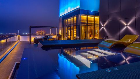 Dubaydagi eng qimmat pentxaus 27 mln dollarga sotildi