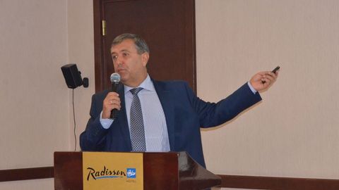 Алишер Аминов: Давлат амалдорларининг ЎФФ президенти этиб тайинланиши тўғри қарор эмас