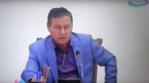 Андижон вилояти ҳокими: Ўқитувчи, шифокор, талабанинг пахта теримига чиқарилиши — жиноят!