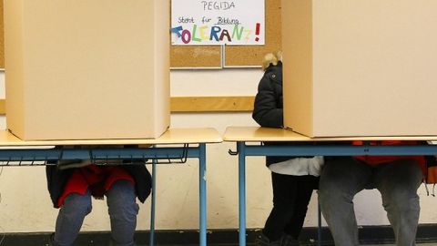 Germaniyada Bundestagga saylovlar boshlandi