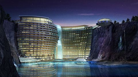 Хитойлик миллиардер беш юлдузли меҳмонхонани чуқур конга жойлаштирди