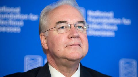 AQSh sog‘liqni saqlash vaziri budjet mablag‘laridan shaxsiy ehtiyojlari yo‘lida foydalangani uchun iste’foga chiqadigan bo‘ldi