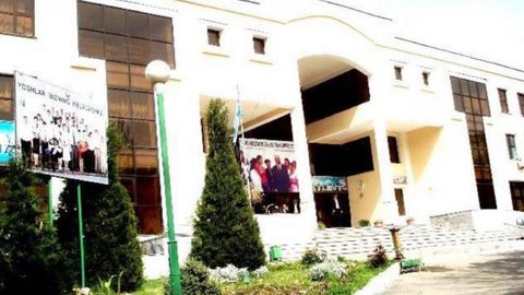 Birinchi noxush hodisa oldidan: yuridik kollejidagi tartibsizliklar TV orqali ko‘rsatilgan edi, biroq hech qanday chora ko‘rilmagan (video)