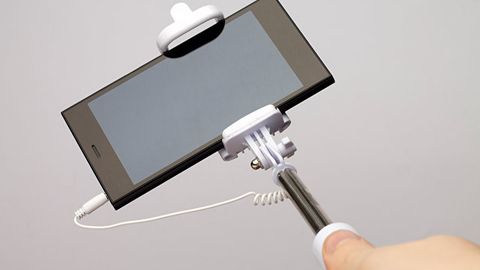 Hindistonda uch nafar talaba selfiga tushish vaqtida poyezd g‘ildiraklari ostida qoldi