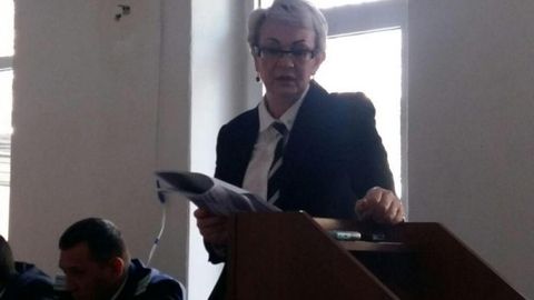 Жасурбек Иброҳимов иши: адвокат Исмоилова жиноят гуруҳ бўлиб содир этилганлигини айтди ва ҳодисанинг барча иштирокчиларини жазолашни сўради