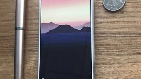 Инсайдер келажак смартфони қандай бўлишини кўрсатди (видео)