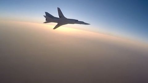 Россия ҳарбий-ҳаво кучлари Сурияда террорчиларнинг 650 та объектини йўқ қилди
