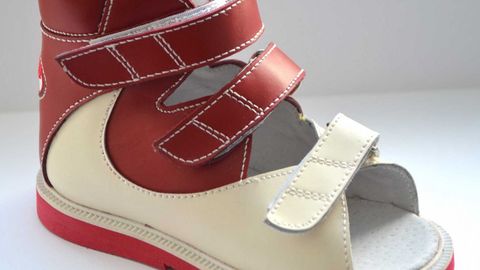 Bolalar ortopedik poyabzali haqida 4 uydirma