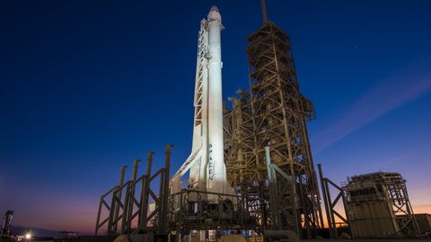 SpaceX Echostar коммуникация сунъий йўлдошини муваффақиятли учирди