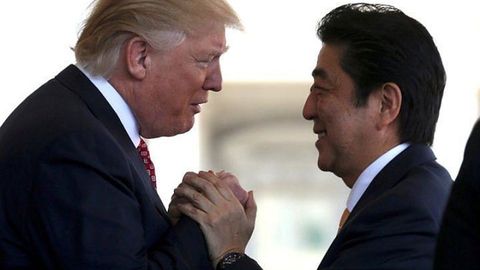 Tramp Yaponiya bosh vazirini saylovdagi g‘alabasi bilan tabrikladi va hamkorlik yo‘nalishini belgilab oldi