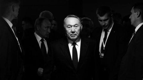 Назарбоев Қирғизистонда мухолифатдан президентликка кўрсатилган номзодни қўллаб-қувватлаганини инкор қилди