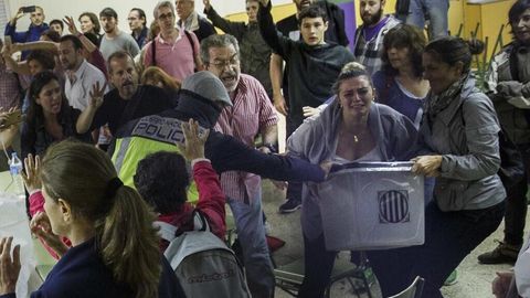 Каталония ҳукумати полиция билан тўқнашувларда 38 киши жабрланганини маълум қилди