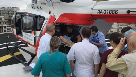 Vladimirdagi YTHning jabrlanuvchisi 5 yoshli Gulruh vertolyotda Moskvaga olib kelindi