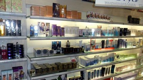Тошкентдаги парфюмерия дўконларининг биридан 33 млн сўмлик мол-мулк ўғирланди
