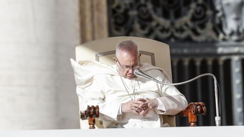 Rim papasi ibodat chog‘ida ba’zan uxlab qolishini tan oldi