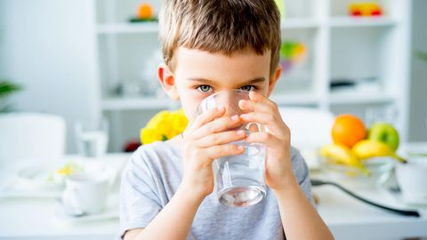 Бола учун сув зарурлигининг 5 та сабаби