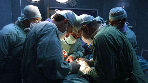 O‘zbekistonda yaqin qarindoshlarning buyrak va jigar transplantatsiya operatsiyalari boshlandi. Lekin hamma ham donor bo‘la olmaydi