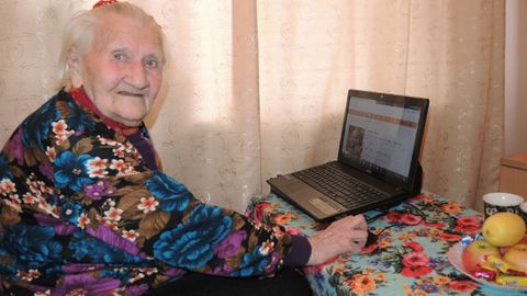 Kelib chiqishi o‘zbekistonlik bo‘lgan 101 yoshli ayol “Odnoklassniki” va Skype orqali muloqot qiladi