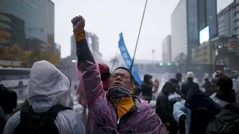 Жанубий Корея полицияси Трампнинг ташрифига қарши норозилик акциялари ўтказишни чеклади