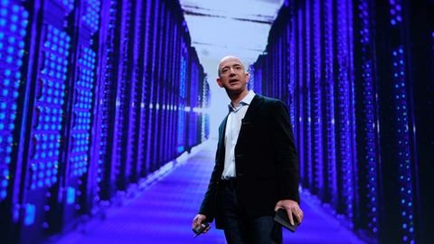 «Қора жума» сабаб Amazon асосчиси Жефф Безоснинг бойлиги 100 миллиард доллардан ошди