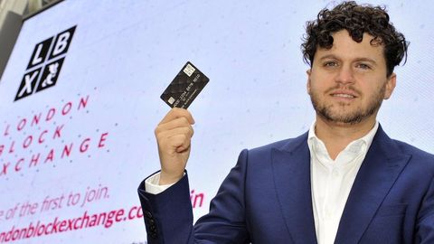 Буюк Британияда карточкалар орқали биткоинларни нақдлаштириш имкони пайдо бўлди