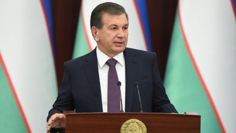 Шавкат Мирзиёев: Тадбиркорнинг йўлига тўсиқ қўйиш – бу Президент сиёсатига қарши чиқиш