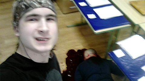 Moskvalik talaba o‘zi o‘ldirgan o‘qituvchisining jasadi bilan selfiga tushdi