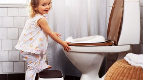 Болани унитазга ўргатамиз