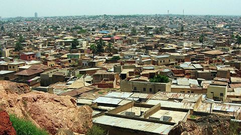 Нигерияда келин ва унинг дугоналарини олиб кетаётган автомобиль аварияга учради. 11 киши ҳалок бўлди