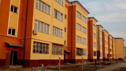 Samarqandda tibbiyot xonasiga ega ko‘p qavatli uy ehtiyojmand oilalarga topshirildi