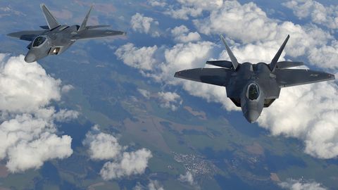 АҚШ ҳарбий-ҳаво кучлари Сомалида 4 нафар террорчи ва миналаштирилган автомобилни йўқ қилди