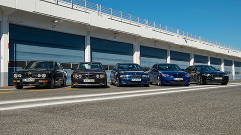 BMW M5 ning 35 yillik evolyutsiyasi — to‘rt yarim daqiqalik videoda