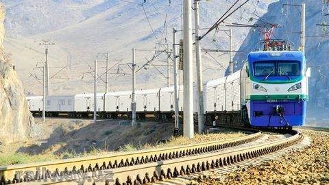 O‘quvchi va talabalar ichki yo‘nalishdagi poyezdlarga chiptalarni 50 foizlik chegirma bilan sotib olishi mumkin