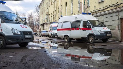 Петербурглик эркак 4 марта тез ёрдамдан рад жавоби олди ва вафот этди