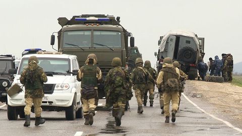 Dog‘istonda bir guruh jangarilar uy ichida yashirinib olib, xafvsizlik kuchlari bilan otishmaga kirishdi