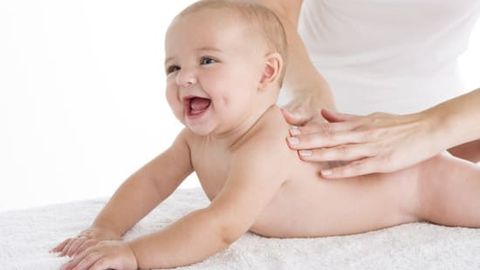 Bolaning to‘g‘ri rivojlanishiga yordam beradigan massaj