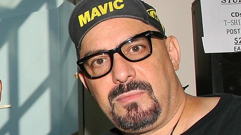 AQShda The Smithereens guruhi sozandasi vafot etdi