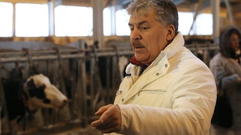 Зюганов президентликка номзодини қўйишдан воз кечди