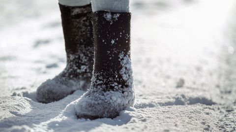 Tataristonda ochiq lyukka qulagan ayol u yerdan yo‘qolib qolgan bolani topdi