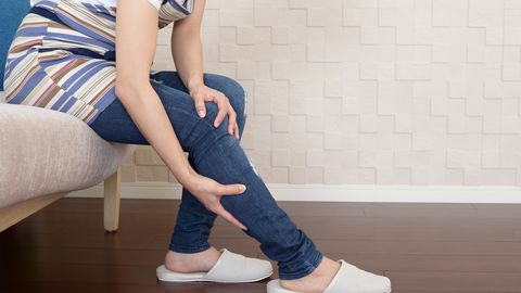 Bezovta oyoqlar sindromidan aziyat chekuvchi ayollarning yurak kasalliklaridan vafot etishi riski yuqori ekanligi aniqlandi