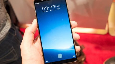Vivo dunyoda birinchi bo‘lib displeyiga barmoq izi skaneri o‘rnatilgan smartfonni taqdim etdi (video)